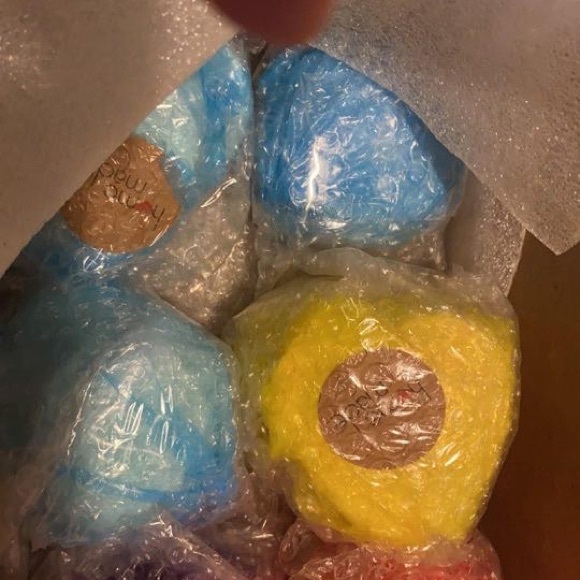 Homemade bath bombs - Picture 2 of 3